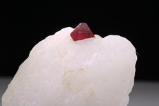 Fine gemmy spinel in Calcite Mogok