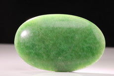 Schöner  Hydro-Grossular Cabochon (Transvaal Jade)