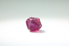 Top Fine pseudo-octahedral Ruby Crystal Sinkwa