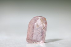 Top seltener pink Painit Kristall Tanai