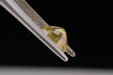 Yellow faceted Zircon