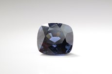 ブルースピネル (Spinel)