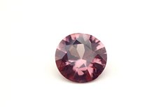 Fine facetted Spinel