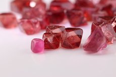 47 Spinel Crystals