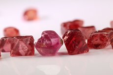 47 Spinel Crystals