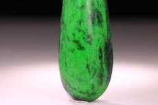 Partly transparent Maw Sit Sit, Chromium Jade Cab