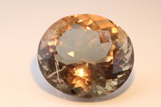 Fine faceted Petalite 9,4 cts.  (light colour change)