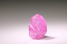 Pink  Saphir (Rubin) Kristall 