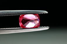 Top Fine pink-red Cut Spinel Mogok