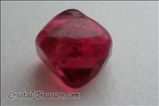 Gemmy Spinel Octahedron