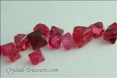 68 Feine Spinel  Kristalle