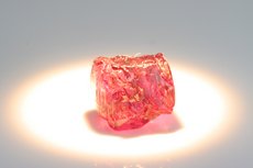 Rubin Kristall mit Farbwechsel