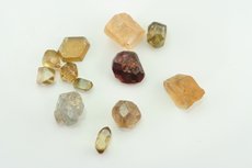 さまざまな鉱物 (various minerals)