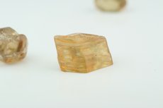 さまざまな鉱物 (various minerals)