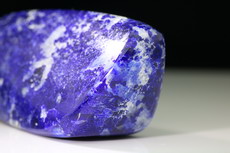 Polierter Lapis Lazuli Burma