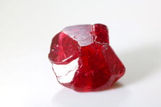 Rare Cyclic Spinel Crystal