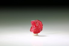 Rare Cyclic Spinel Crystal