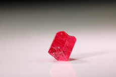 Fine twinned Spinel Crystal after Spinel -law