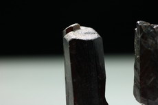 バーガー電気石 (Fluor - Buergerite)
