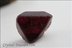 Various shaped & Twinned Spinel crystals