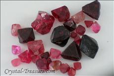 Various shaped & Twinned Spinel crystals