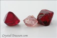 Various shaped & Twinned Spinel crystals