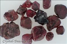 Various shaped & Twinned Spinel crystals