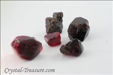 Various shaped & Twinned スピネル (Spinel) 結晶 (Crystals)