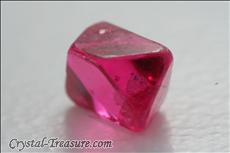 Top Gemmy  スピネル (Spinel) Octahedron