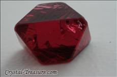 Top Gemmy  スピネル (Spinel) Octahedron