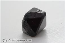 TOP Fine Dark Violet/Red Octahedron Spinel