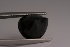 Geschliffener Serendibit 3,72 ct