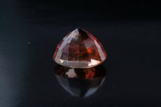 ジルコン (Zircon)