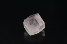 フェナサイト (Phenakite w. Aikinite)