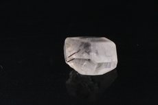 フェナサイト (Phenakite w. Aikinite)