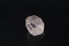 フェナサイト (Phenakite w. Aikinite)