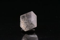 フェナサイト (Phenakite w. Aikinite)