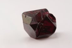 Unique twinned Spinel Crystal