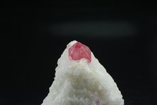 Fine Spinel Crystal in Matrix