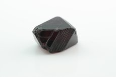 スピネル (Spinel)