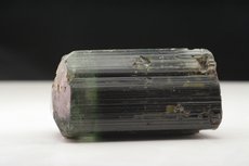 Seltener bläulich-grüner Turmalin Kristall