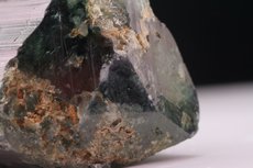 Seltener bläulich-grüner Turmalin Kristall