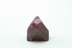 スピネル (Spinel)