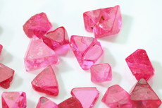 26 pcs. Pink-red glowing Spinel Crystals (Man - Sin mine)