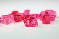 26 pcs. Pink-red glowing Spinel Crystals (Man - Sin mine)