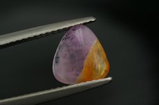 Johachidolith / Hackmanit Cabochon