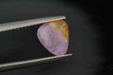 Johachidolith / Hackmanit Cabochon