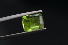 Geschliffener Peridot (Cabochon)