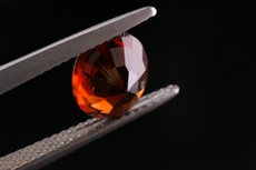 Oval Cut orangey Zircon