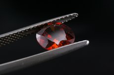 Oval Cut orangey Zircon